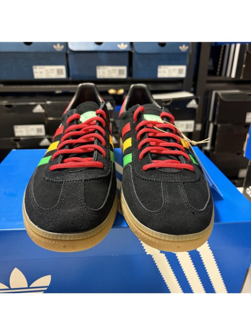 size 10.5 - adidas mens handball spezial Core Black/Pure Ruby/Bold Gold - hq9437 - Picture 2 of 8